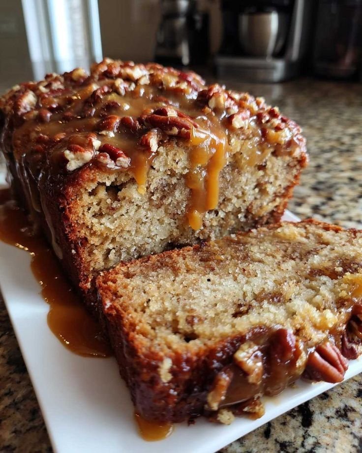 Caramel Pecan Banana Bread: 55 Minutes of Christmas Bliss